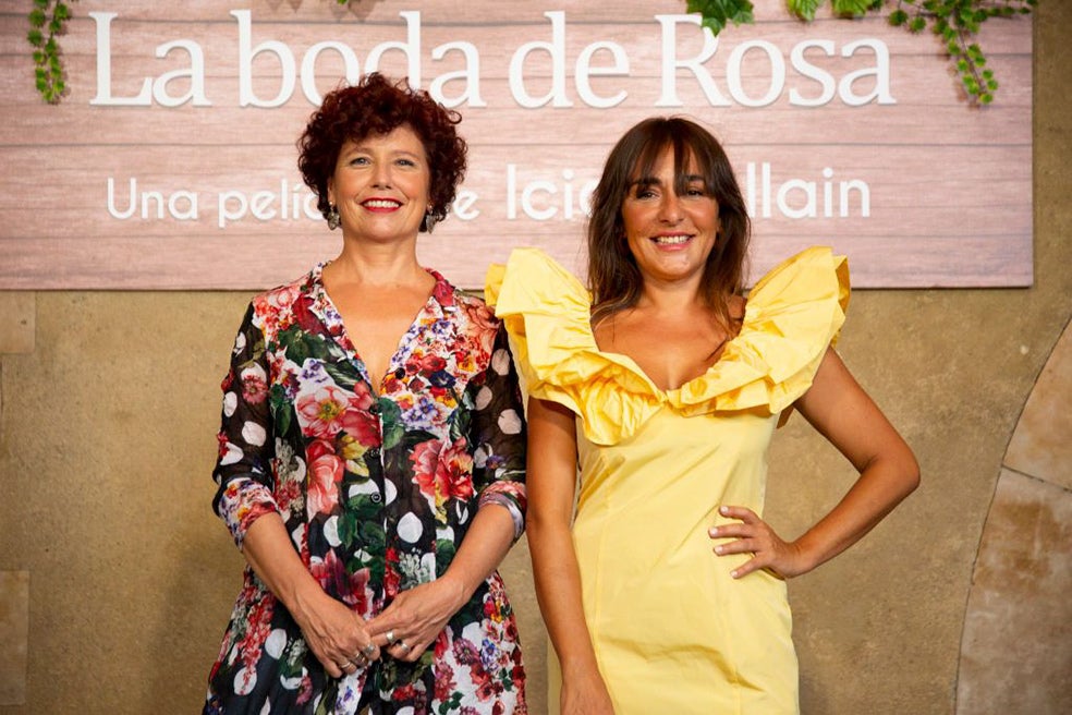 La película La boda de Rosa (2020), dirigida por Icíar Bollaín y protagonizada por Cadela Peña, se basa en la corriente surgida de Asia entre mujeres que decidieron casarse consigo mismas tras la presión de una sociedad que las miraba mal por seguir solteras.