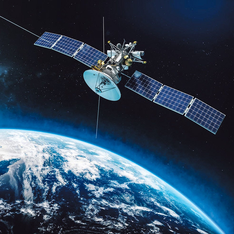 En el mundo hay 450 relojes atómicos (como el de la foto de apertura), ya sea en órbita o repartidos por todo el planeta. Ayudan a triangular los GPS y a definir la hora con una precisión de nanosegundos. Sin ellos, el mundo moderno se abocaría al caos.