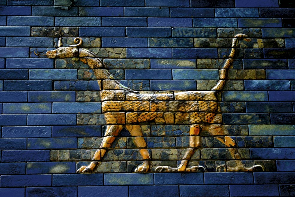 La puerta de Ishtar en babilonia se descubrió en 1902. Los expertos encuentran similitudes entre esta criatura y algunos saurios del Jurásico.