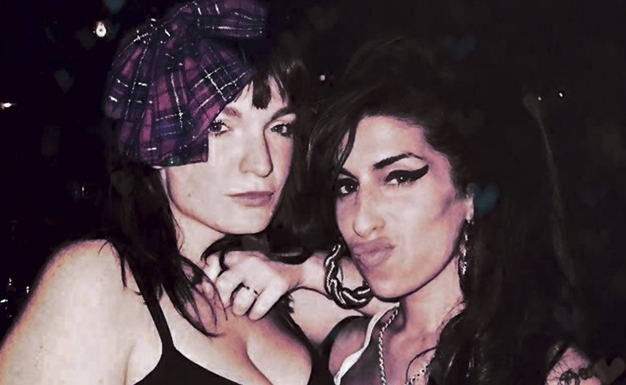 El padre de Amy Winehouse, contra sus mejores amigas