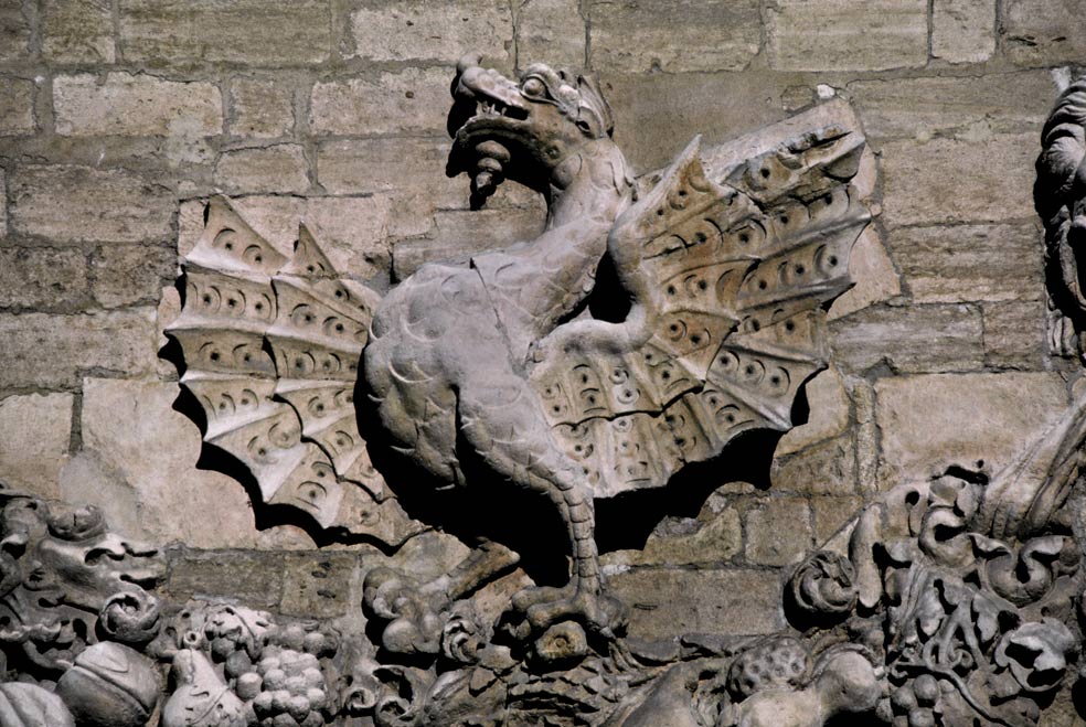 El dragón fue símbolo de los Borghese, la familia originaria de Siena, de un papa (Pablo V) y de eminentes guerreros, cardenales y mecenas.