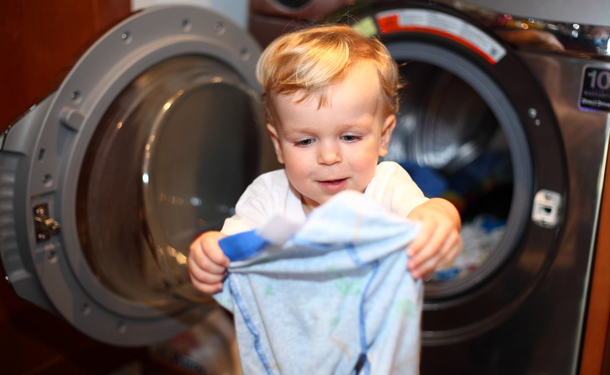 Cómo unirse a la revolución del 'lavar menos': ¿serías capaz de ponerte la ropa sudada?