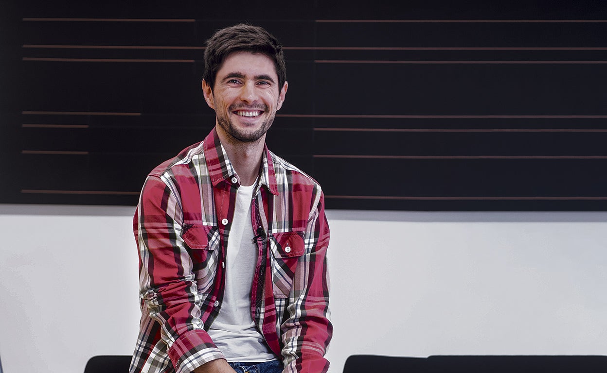 Pablo Morales, matemático: «Me fío más de científicos de prestigio que del algoritmo. Para confiar en la IA, antes debe merecerlo»