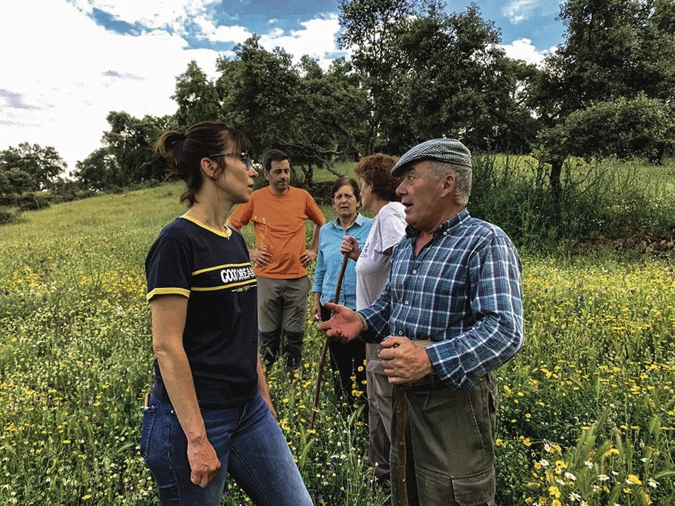 AlmaNatura impulsa la creación de empleo en la España vaciada, con el foco en pueblos de menos de mil habitantes. «Colaboramos con gente que o bien quiere teletrabajar, o bien crear una empresa –explica Juan José Manzano–. Los beneficios se destinan a proyectos culturales y educativos porque el empleo no basta para fijar población».