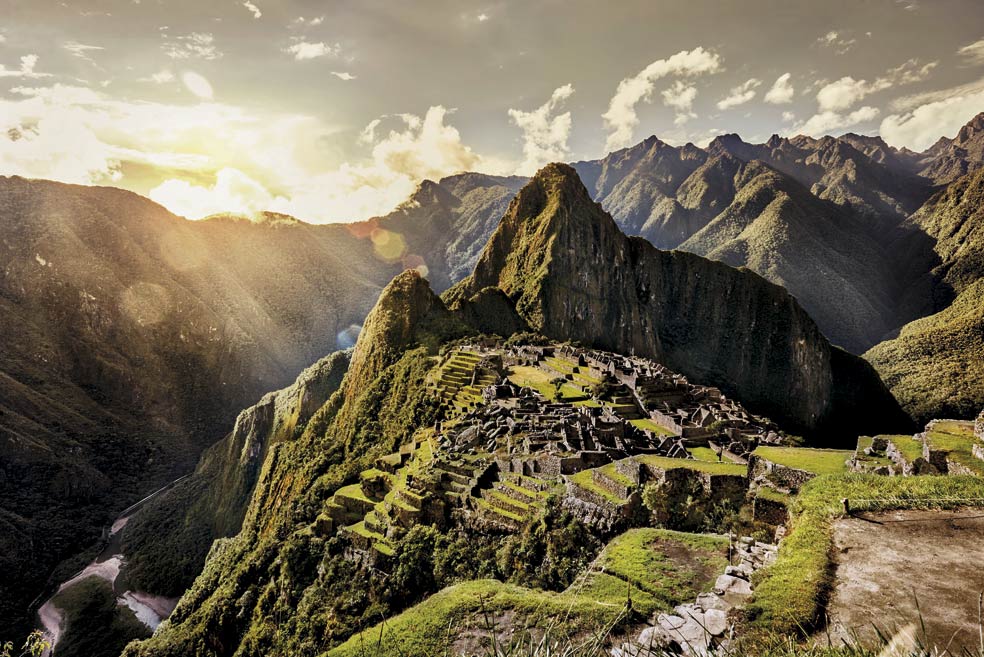 Machu Picchu fue uno de los últimos refugios incas tras la derrota y ejecución del emperador Atahualpa Cápac por Francisco Pizarro.
