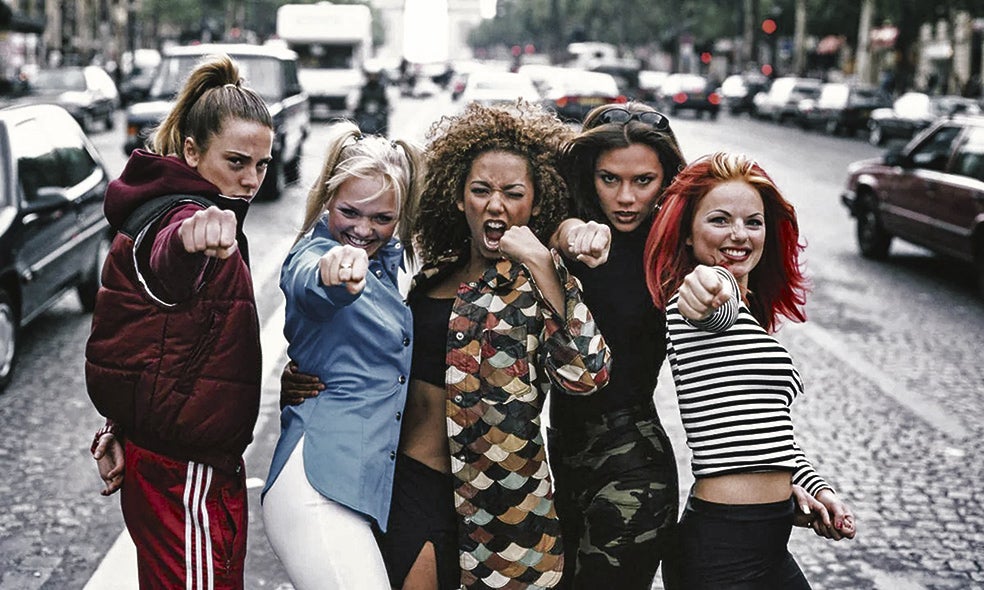 Edwards dice que comprendió muy pronto que el relaciones públicas no puede ser amigo del artista. Pero muestra especial simpatía por algunos de sus representados. Con Bowie y Blondie tuvo y tiene mucha cercanía. Pero a las Spice las aprecia especialmente por su 'desparpajo' y su osadía.