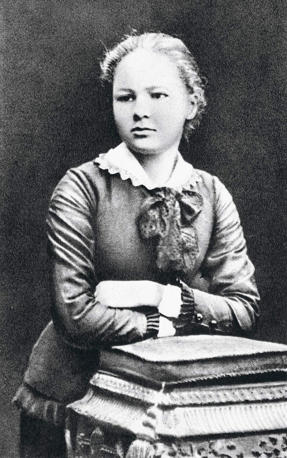 Marie, a los 16 años, en Polonia, cuando trabajaba como institutriz.