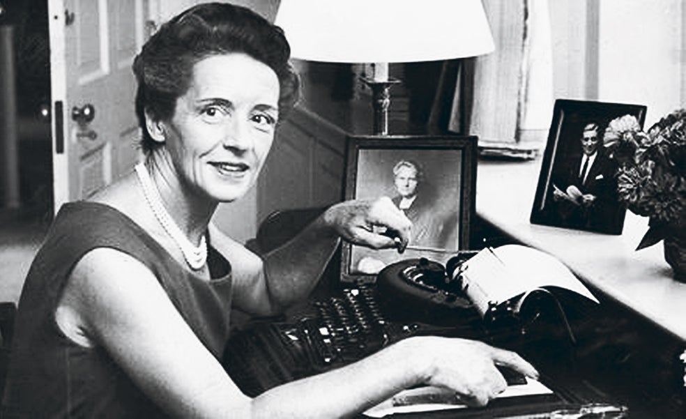 Su hija Eve, que no se dedicó a la ciencia sino a la escritura y, como ella decía, es «la única de la familia que no ha ganado el Nobel».