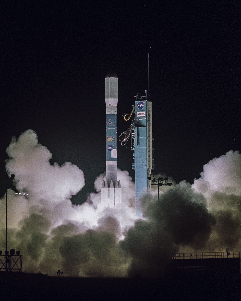 Funciona desde 2004 y se encarga del seguimiento de los gases atmosféricos.