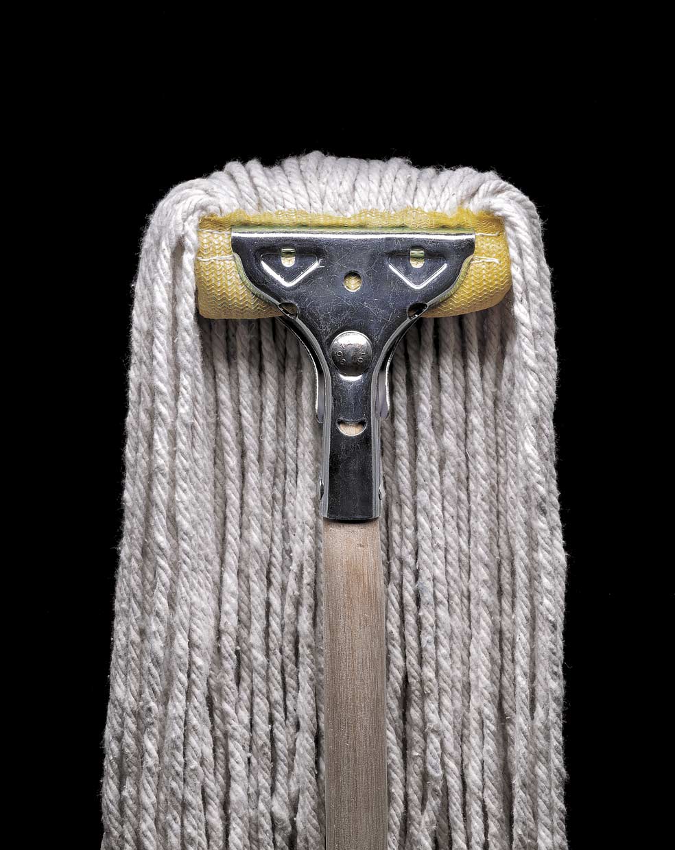 Fregona, sí, pero ¿señor Fregona o señora Fregona? Las personas, al igual que las máquinas, suelen tener problemas a la hora de distinguir hombres de mujeres si carecen de referencias como el pelo o la constitución física. En general, nos movemos por estereotipos.