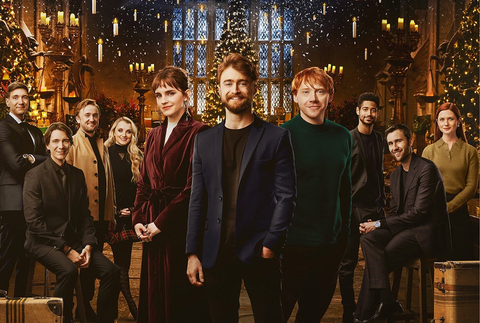 Con una fortuna de más de 27 millones de euros, parte de la cual destina a organizaciones benéficas, Daniel Jacob Radcliffe está casado y tiene un hijo de un año. Emma Watson, que no ha parado de triunfar desde que terminó la saga Potter, es también un emblema en la lucha por la igualdad y el feminismo. Atesora una fortuna de 77 millones de euros. Ruper Grint, que mantiene una relación con la actriz Georgia Groome con la que tiene una hija, ha seguido trabajando en cine y televisión y su fortuna se asciende a unos 24,5 millones de euros.