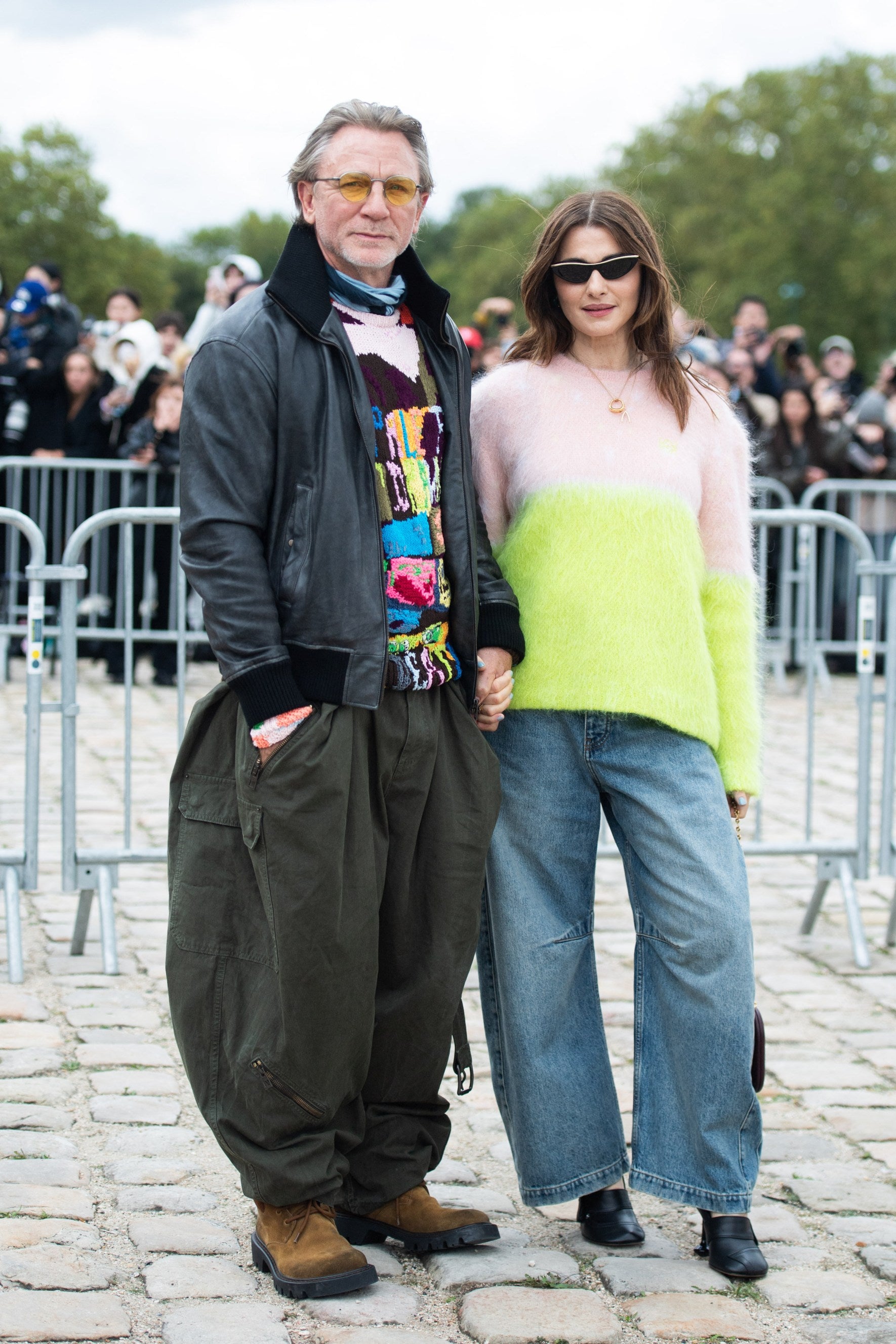 El actor británico, de 56 años, con su mujer, la también actriz inglesa Rachel Weisz, de 54. Se casaron en 2001 y tienen un hijo de seis años.