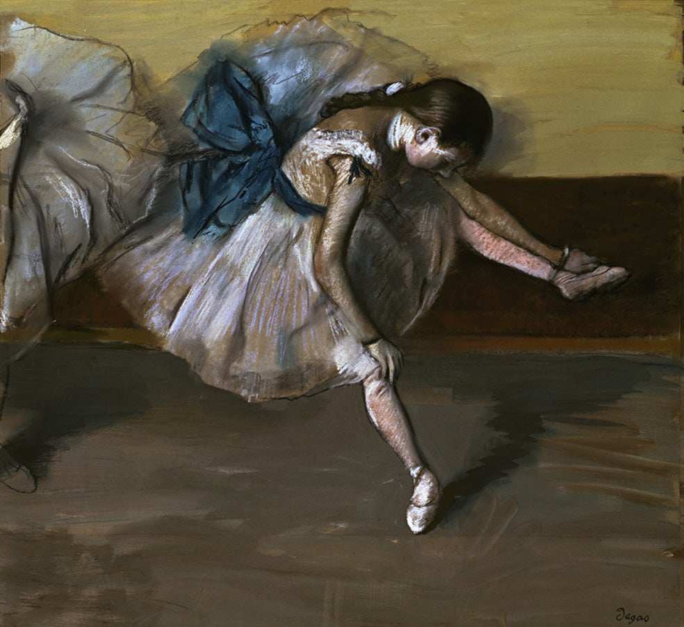 Bailarina en reposo, 1879. «Es como si mirara por el agujero de una cerradura», decía el pintor.