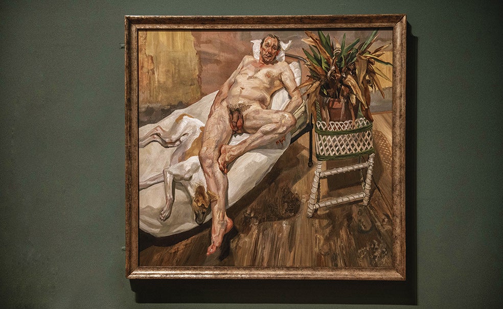 Imagen principal - Modelo sin complejos. Dawson posó para ocho reconocidas pinturas de Freud, incluido su último cuadro, el inacabado Retrato de un sabueso, de 2011, aquí abajo, a la izquierda. Arriba: David y Eli, de 2004. Abajo a la derecha: Eli y David, de 2006.