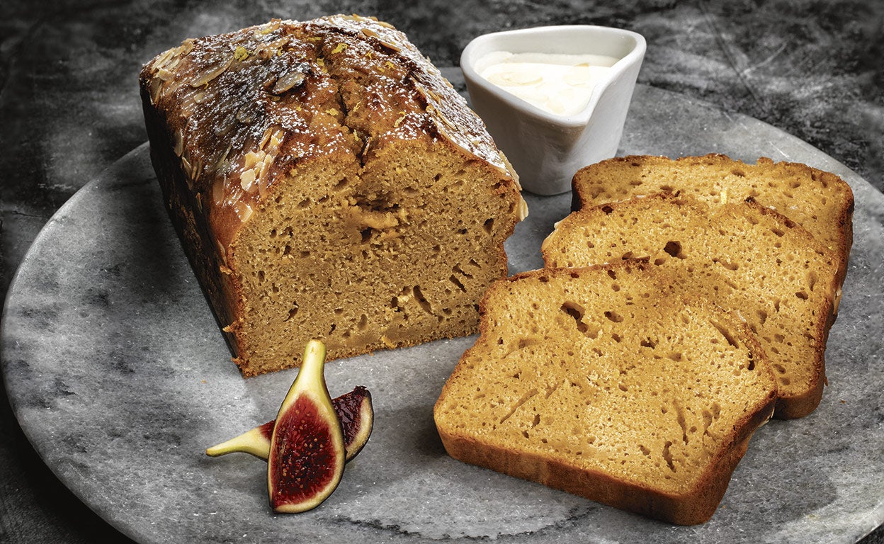 'Plum cake' de yogur, aceite de oliva y azahar