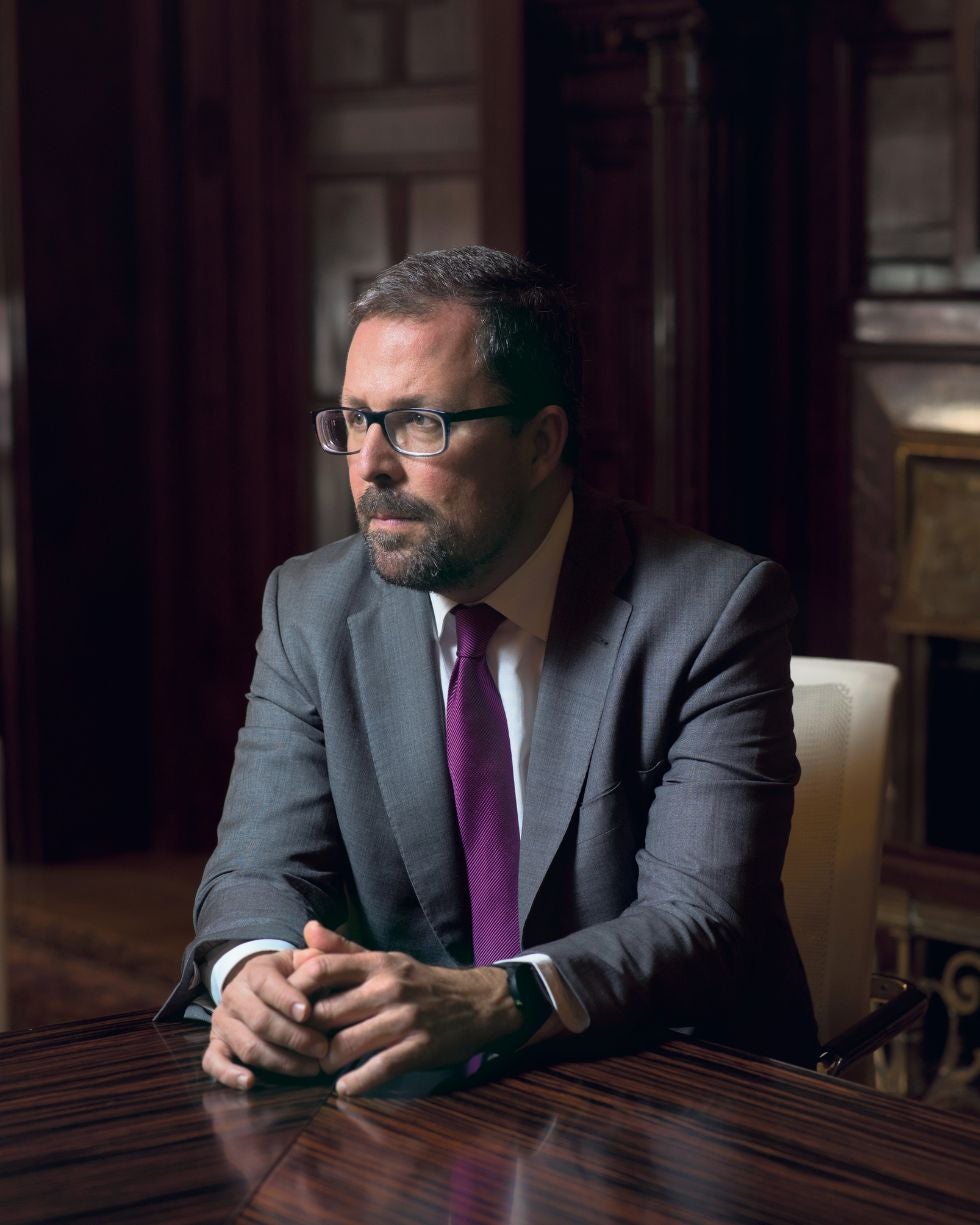 «En España, la internacionalización ha demostrado ser una palanca esencial para el crecimiento en sectores como el nuestro, las energías renovables, la construcción y la tecnología. Tener empresas españolas que son líderes globales en áreas estratégicas refuerza la reputación del país, genera empleo de alta calidad y fomenta la transferencia de conocimiento».