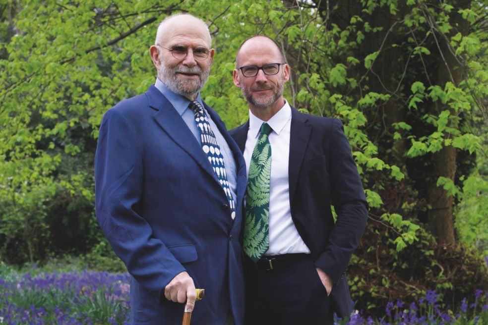 Sacks con el escritor Billy Hayes, su pareja durante los últimos años.