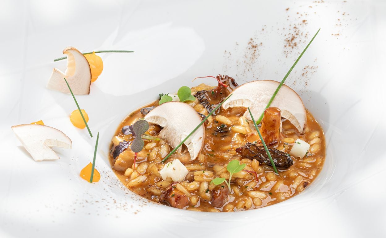 'Risotto' meloso de setas con azafrán