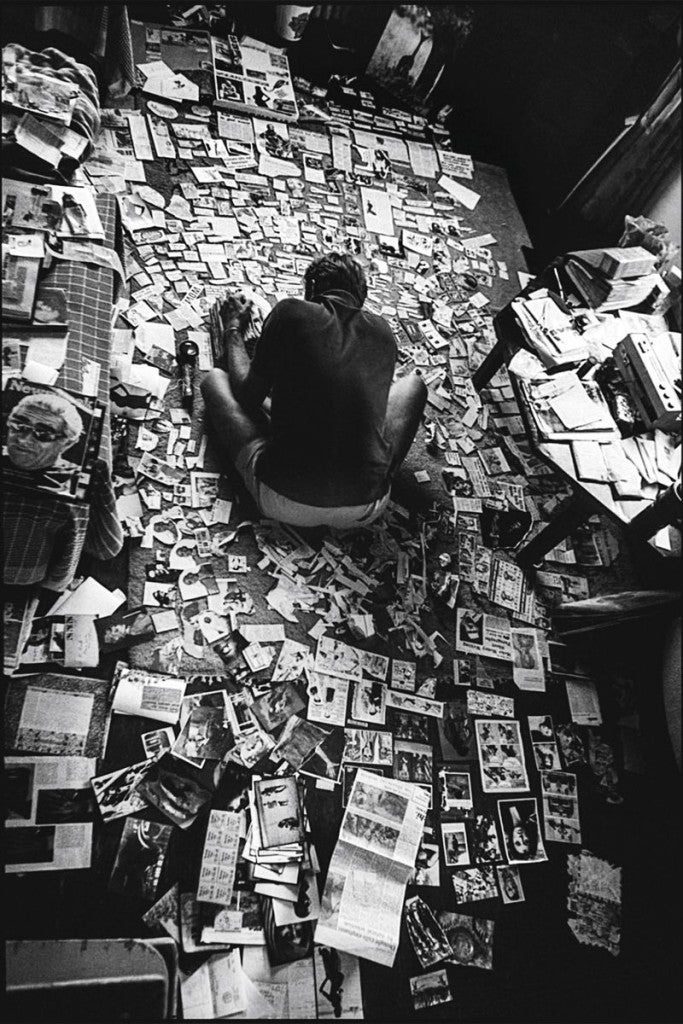 Beard trabajaba siempre en el suelo, sin ninguna rutina ni reparos para pedir a su galerista cualquier antojo a cualquier hora para sus 'collages'. «¡Una vez tuve que ir a las 2.30 de la madrugada a pedirle un escarabajo a mi padrino, que los coleccionaba!», cuenta Hoppen.