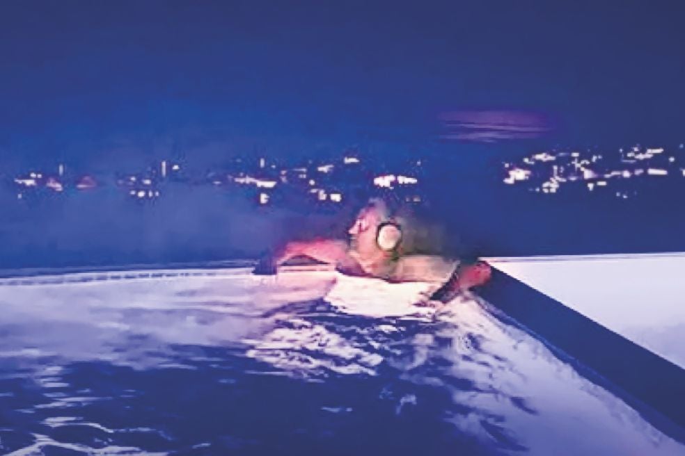 Al actor le gustaba pasar las noches en el jacuzzi de la piscina, como él mismo mostró en una foto en Instagram cinco días antes de morir en ese mismo sitio.