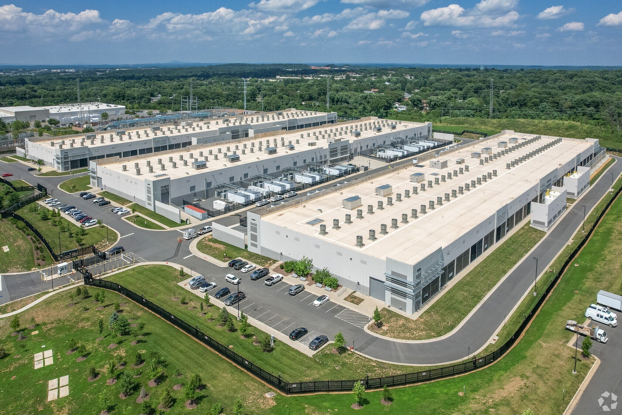 Amazon, Microsoft y Google dominan el 60 por ciento de la nube (en la foto, una de los principales data centers de Amazon, en Virginia), si decidiesen boicotear el acceso a Internet, muchas empresas europeas podrían cerrar.