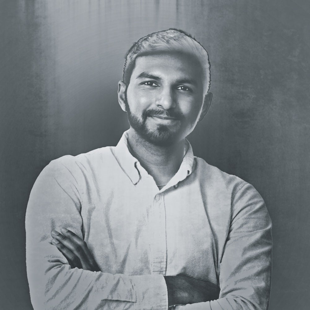 Fundada por Hassaan Raza y Quinn Favret en 2020, su tecnología permite crear clones con solo dos minutos de vídeo y mantener conversaciones en tiempo real con menos de un segundo de latencia. «Esto transformará la forma en que los humanos nos comunicamos con las computadoras y entre nosotros mismos», asegura Raza.