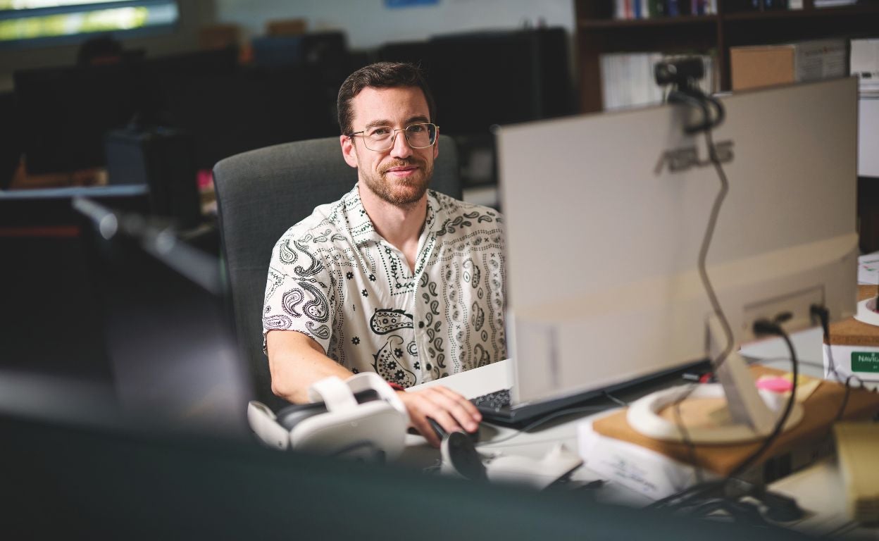 Daniel Martín Serrano, informático: «Con la realidad virtual podemos predecir dónde vas a mirar antes de que tú mismo lo sepas»