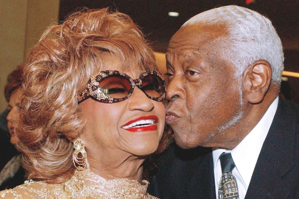 Celia Cruz estuvo casada 41 años con el trompetista Pedro Knight. Quisieron tener hijos, pero ella no pudo (él tenía siete de otros matrimonios). Pedro fue su representante durante años, su compañero y el amor de su vida. Sobrevivió cuatro años a Celia.