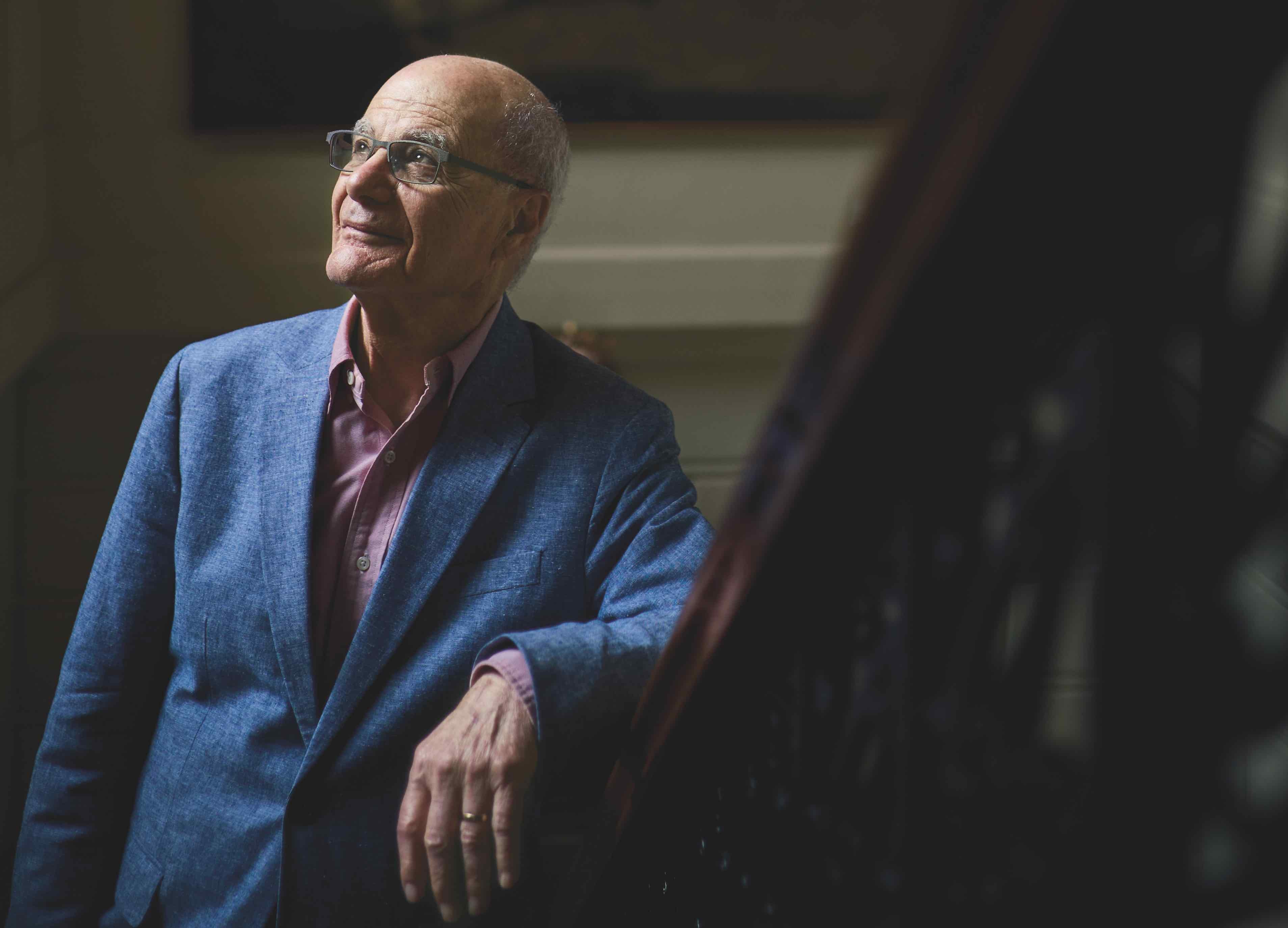 Icek Ajzen, nacido en 1942 en Chełm (Polonia), ha desarrollado su carrera en Estados Unidos, dedicada —explica— a «ayudar a las personas a tomar decisiones que se alineen con sus valores y aspiraciones».