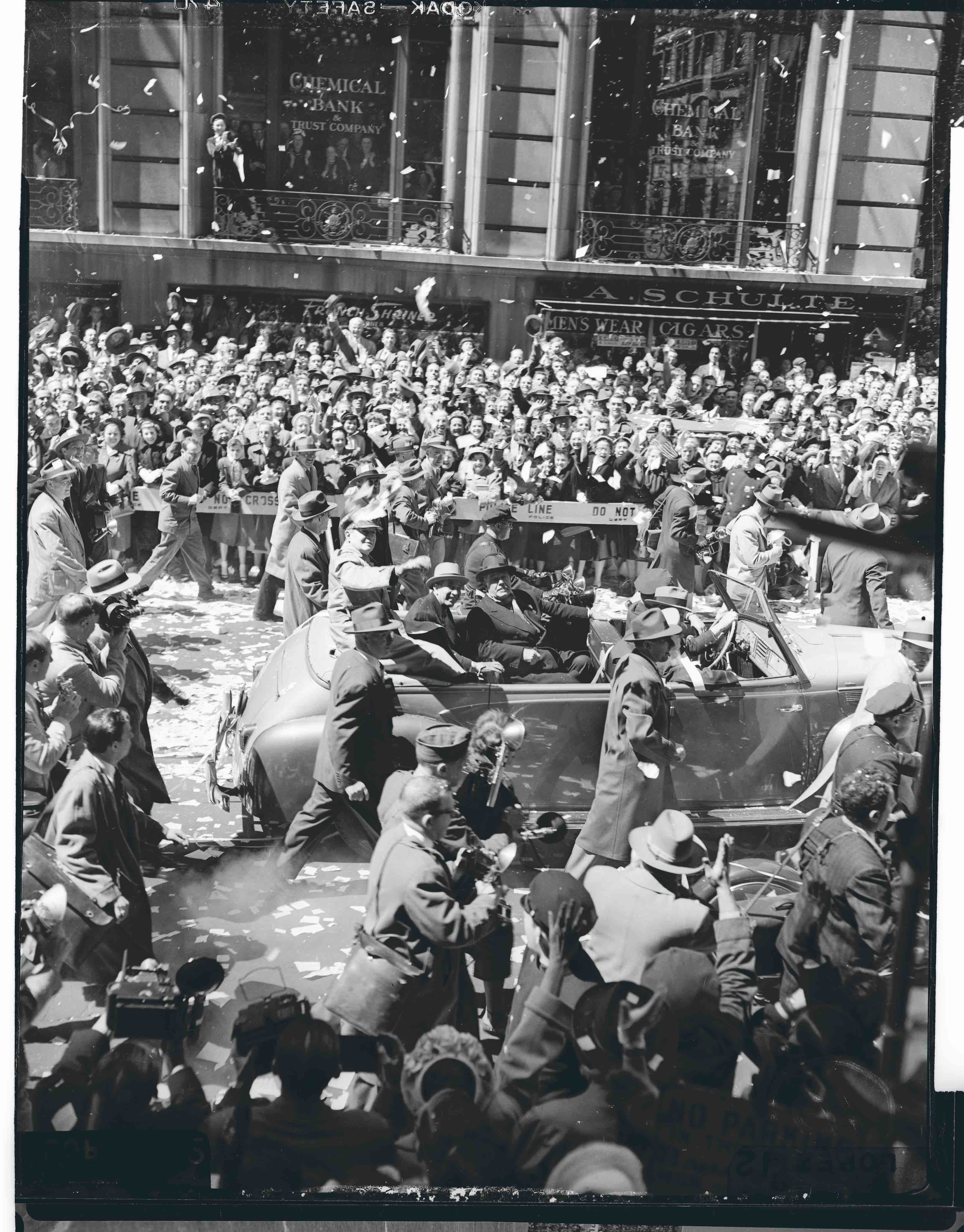 Millones de personas lo recibieron como un héroe cuando regresó a Estados Unidos en 1951.