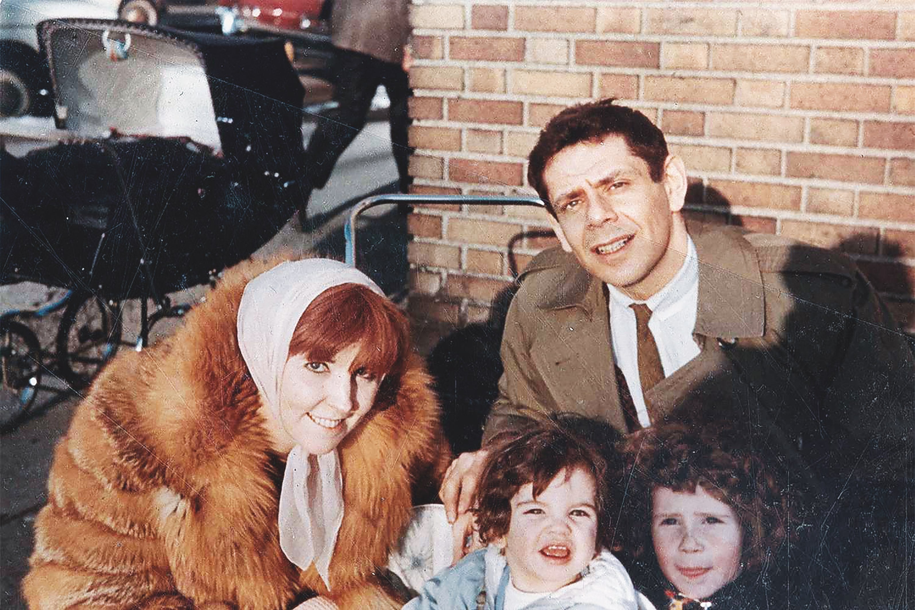 La familia al completo, con Amy, la hermana mayor, cuatro años mayor que Ben y también actriz, a finales de los sesenta. Para entonces sus padres ya eran superestrellas televisivas en EE.UU.