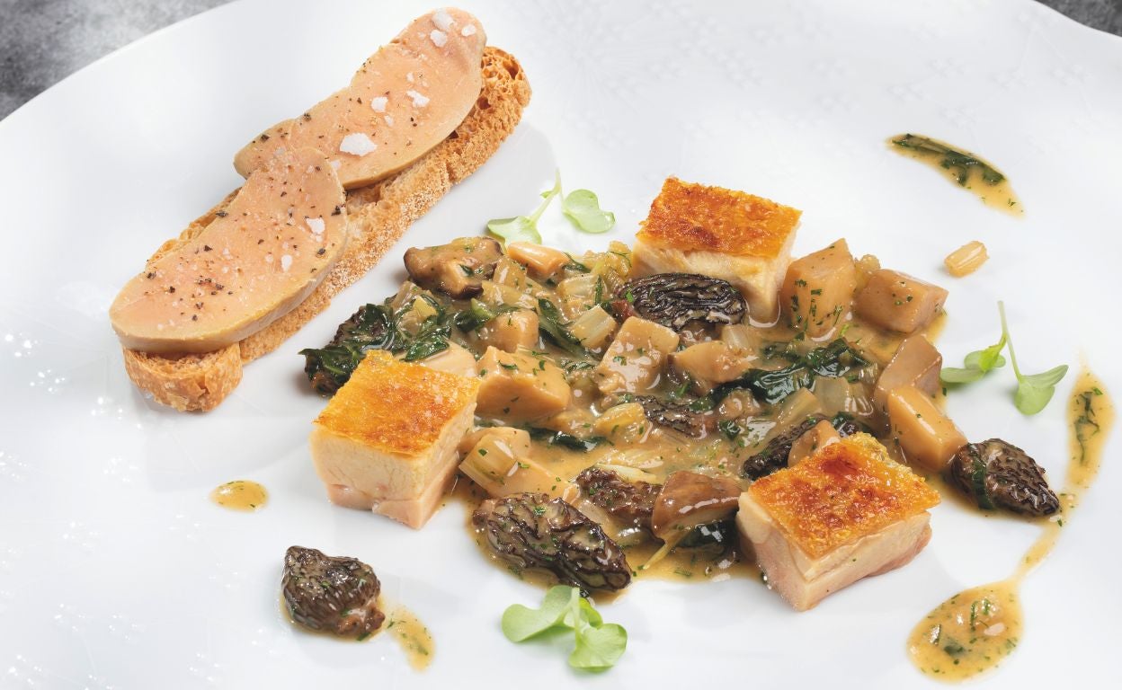 Muslos de pollo con acelgas, hongos y 'foie'