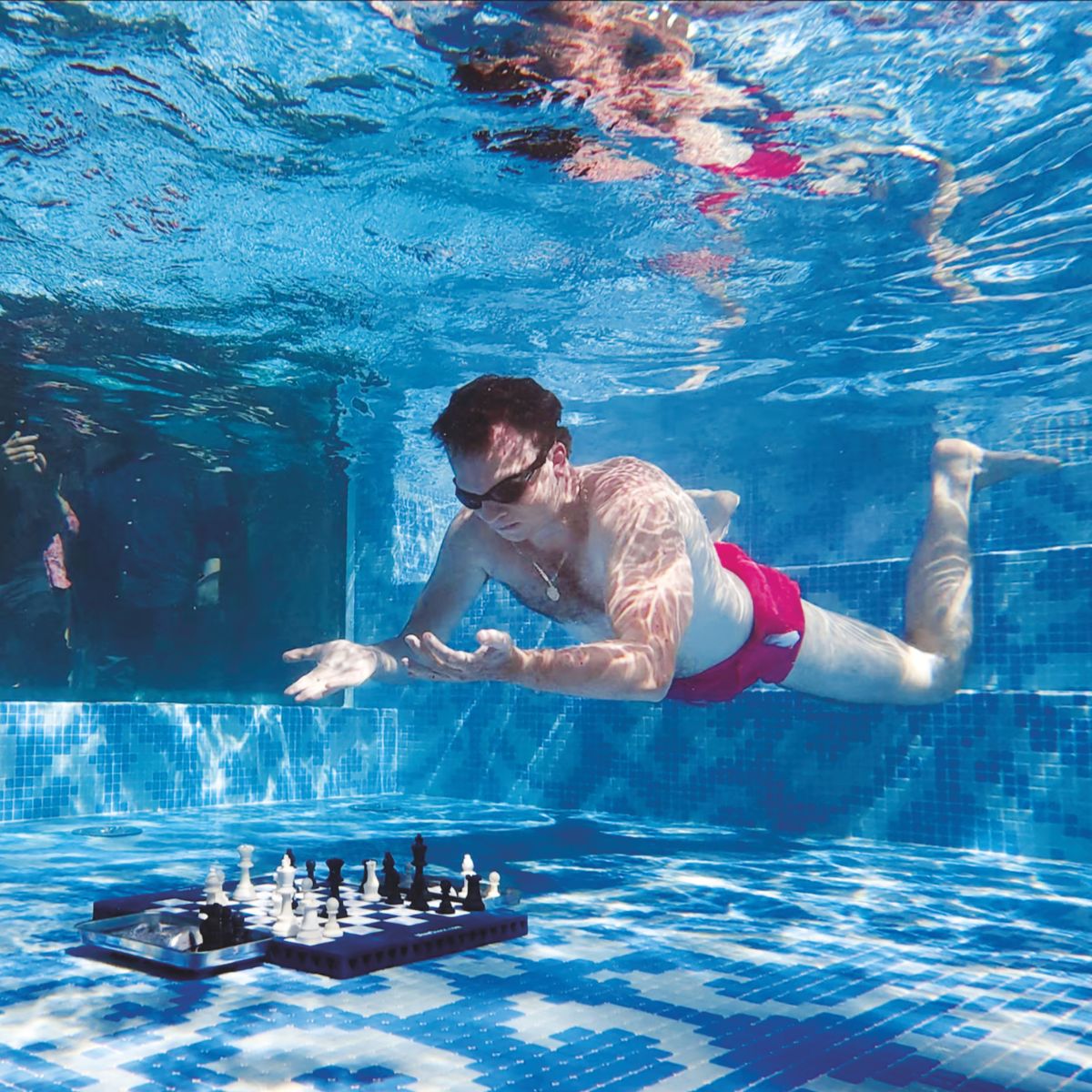 En el 'diving chess', ajedrez submarino, juegan bajo el agua y no pueden utilizar botellas de oxígeno.